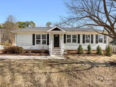 7440 Apple Creek Dr, Mint Hill, NC 28227