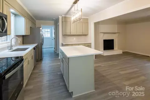 833 E Chestnut St, Stanley, NC 28164 photo 11
