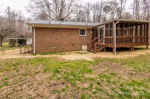 833 E Chestnut St, Stanley, NC 28164 photo 28