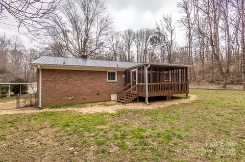 833 E Chestnut St, Stanley, NC 28164 photo 32