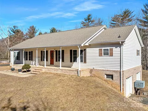 370 Wilson Rd, Bakersville, NC 28705
