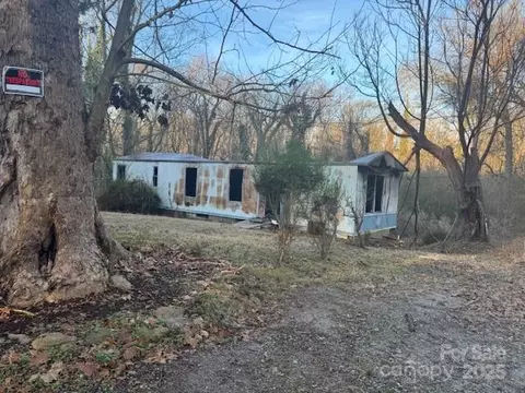 142 Phifer Line, Spartanburg, SC 29307