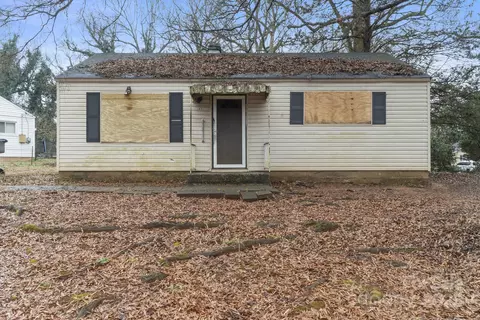1145 Nations Dr, Charlotte, NC 28217