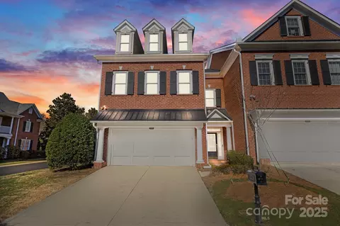 7543 Bluestar Ln, Charlotte, NC 28226