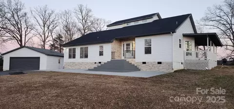 12 Poplin Rd, Polkton, NC 28135