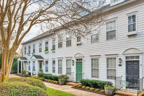 367 Park Square Pl, Matthews, NC 28105
