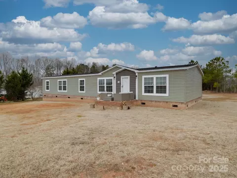5300 Weblee Ct, Kings Mountain, NC 28086