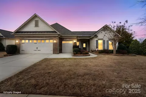 406 Bloom St, Fort Mill, SC 29715