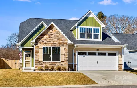 81 Spence Dr, Hendersonville, NC 28739