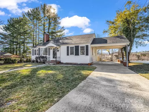 43 Montview Cir, Brevard, NC 28712