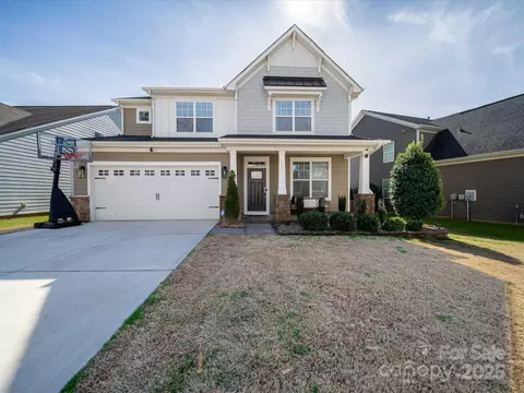 222 Blossom Ridge Dr, Mooresville, NC 28117