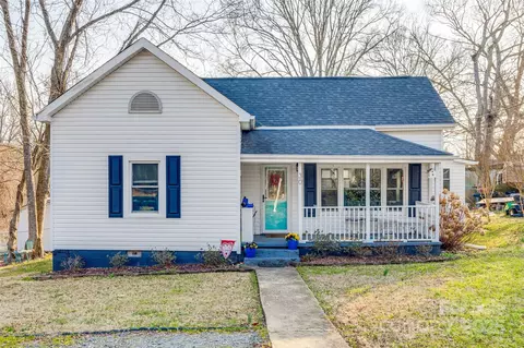 30 Hunter St, York, SC 29745