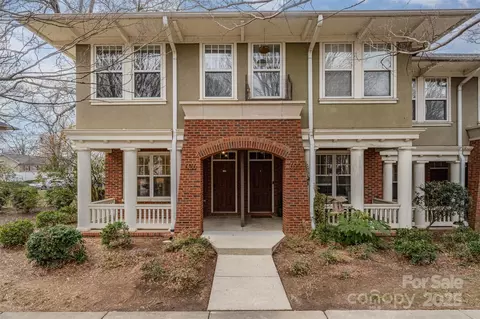 626 E 9th St, Charlotte, NC 28202