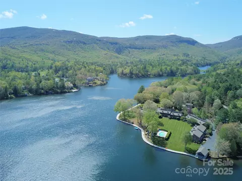 80 Toxaway Shores 10 Rd #10, Lake Toxaway, NC 28747