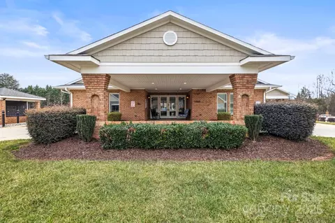 Exterior - 2008 Surefire Ct, Denver, NC 28037 photo 2 of 6