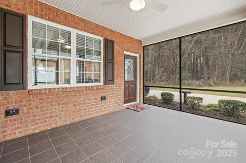 Exterior - 2008 Surefire Ct, Denver, NC 28037 photo 1 of 6