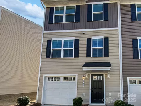 6324 Cutwater Cir, Charlotte, NC 28269