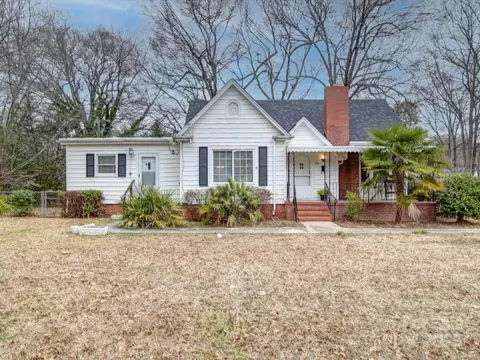 706 W 19th Ave, Gastonia, NC 28052