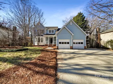 2650 Whisper Ridge Ln, Matthews, NC 28105