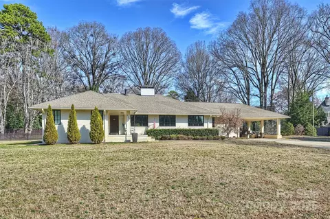 2100 Sunderland Pl, Charlotte, NC 28211