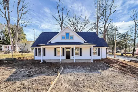 913 W Ninth Ave, Gastonia, NC 28052