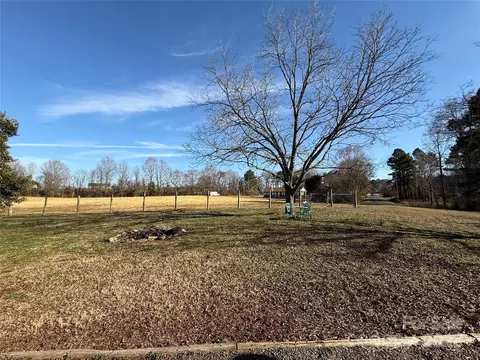 32269 Pennington Rd, Albemarle, NC 28001 photo 23