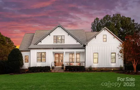 117 Yellow Jacket Cir, Mooresville, NC 28117