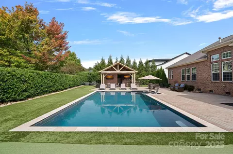 14507 Old Vermillion Dr, Huntersville, NC 28078