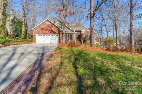 8317 Poplar Grove Cir, Waxhaw, NC 28173