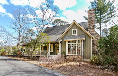 72 Top Hat Ln, Brevard, NC 28712