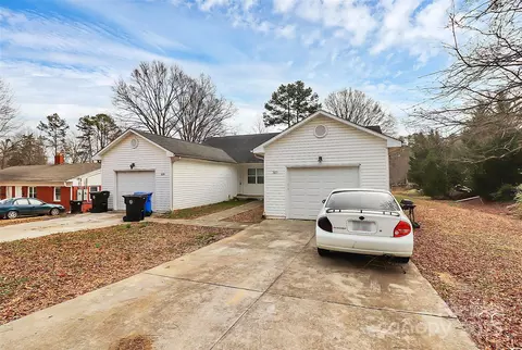 307 W Mcneely Ave, Mooresville, NC 28115