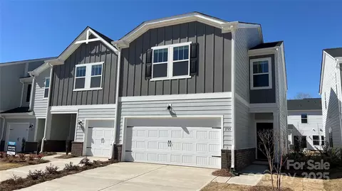 1735 Braemar Village Dr, Monroe, NC 28110