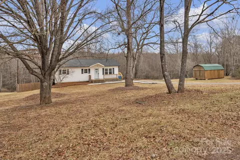 77 Timothy Dan Ln, Taylorsville, NC 28681