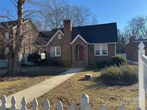 2220 The Plz, Charlotte, NC 28205