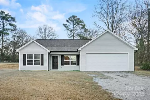 108 S Mine St, Jefferson, SC 29718