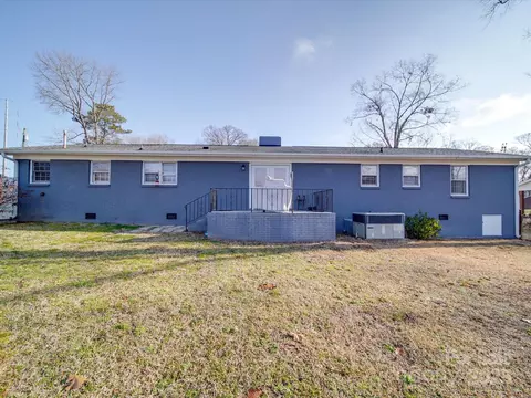 Exterior - 306 Stevens St, Monroe, NC 28112 photo 3 of 5