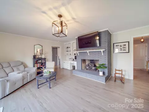 Living - 306 Stevens St, Monroe, NC 28112 photo 3 of 5