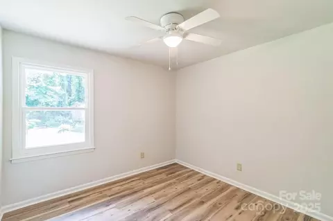 711 E John St, Matthews, NC 28105 photo 12