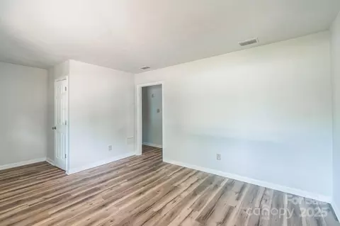 711 E John St, Matthews, NC 28105 photo 23