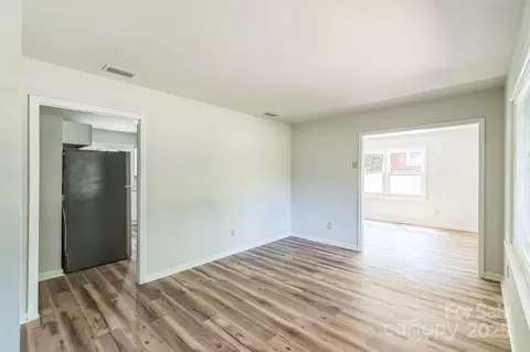 711 E John St, Matthews, NC 28105 photo 19