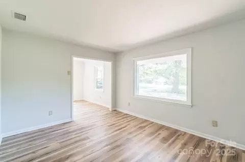 711 E John St, Matthews, NC 28105 photo 20