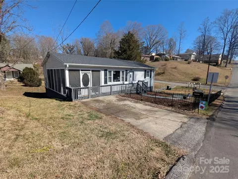 51 Miller Ave, Marion, NC 28752