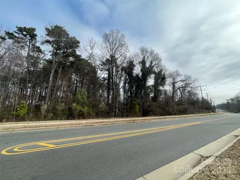 1900 Mineral Springs Rd, Charlotte, NC 28262