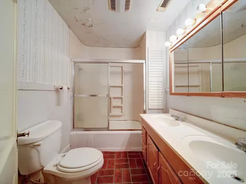 Bath - 113 2nd St, Spencer, NC 28159 photo 2 of 2