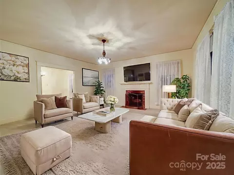 Living - 113 2nd St, Spencer, NC 28159 photo 1 of 2