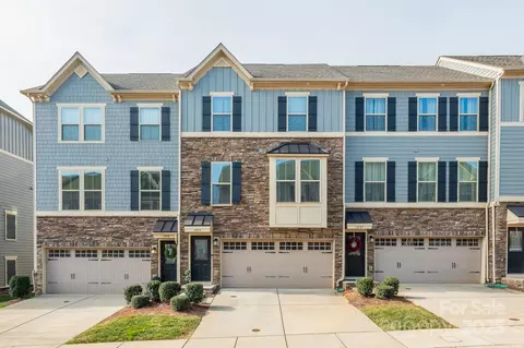 1943 Catkin Ln, Charlotte, NC 28205