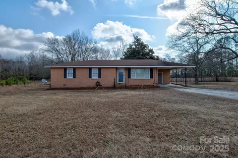 4764 Peach Orchard Rd, Pageland, SC 29728