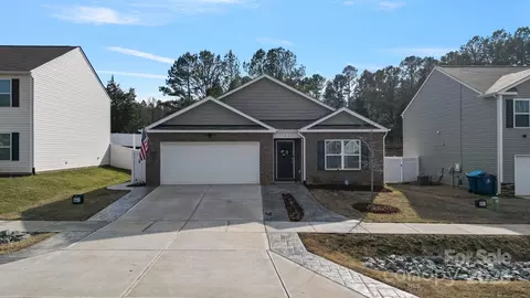 2826 Sherrills Stream Dr, Sherrills Ford, NC 28673