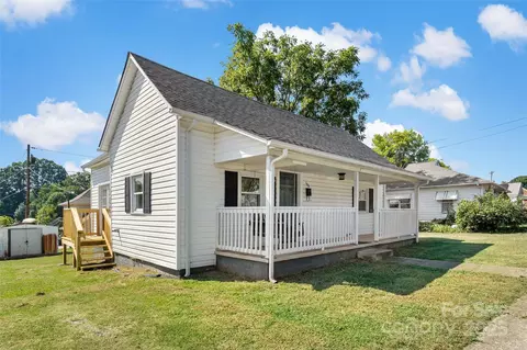 156 6th Em Sixth St #SIXTH, Marion, NC 28752