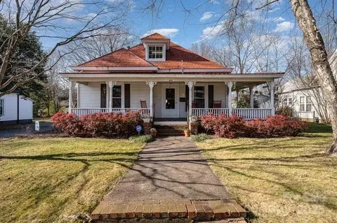 517 Stockton St, Statesville, NC 28677